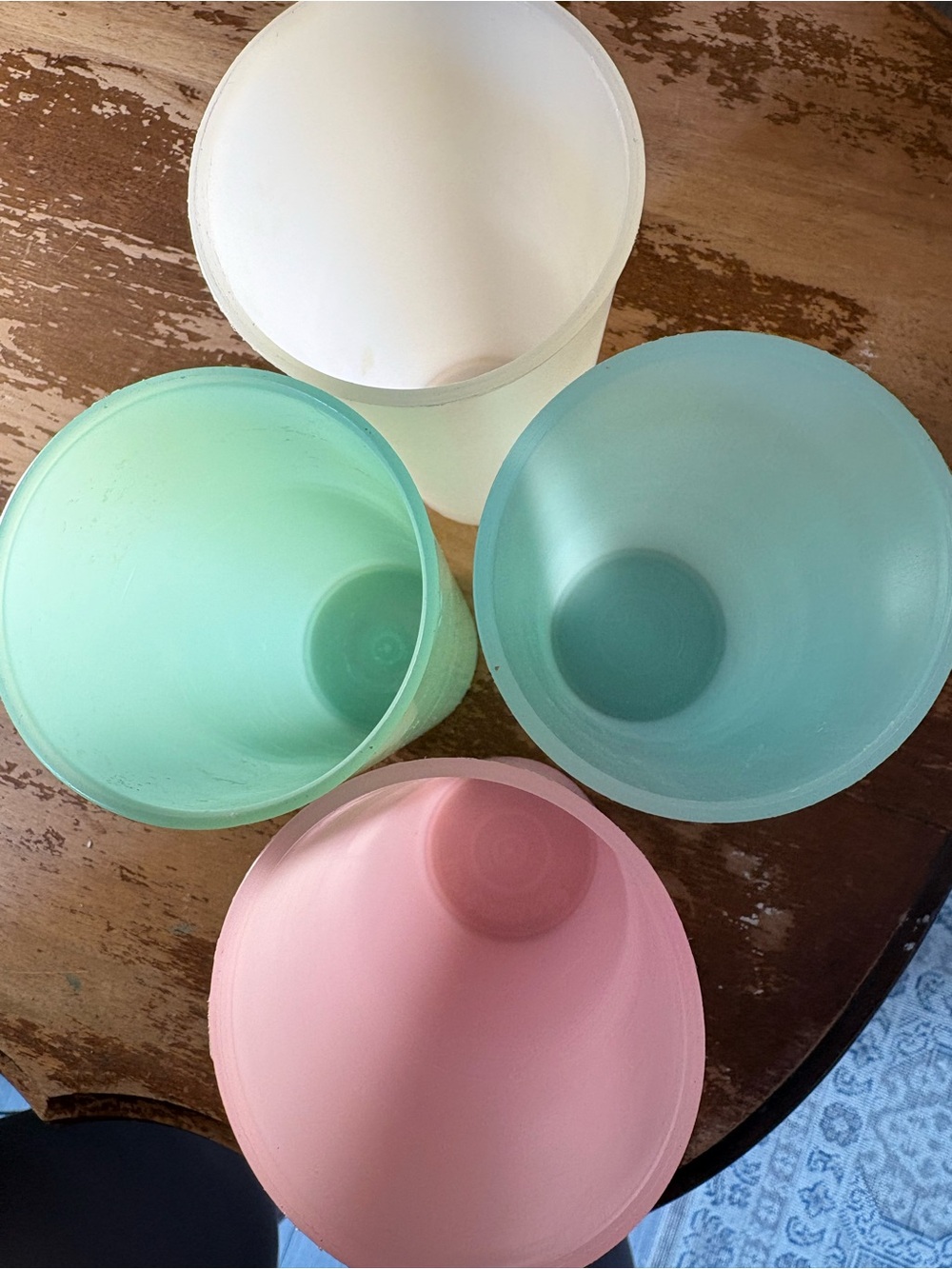 Vintage Tupperware Pastel Tumbler Set - Pink, White, Mint, Aqua Tumblers - Picture 3 of 6